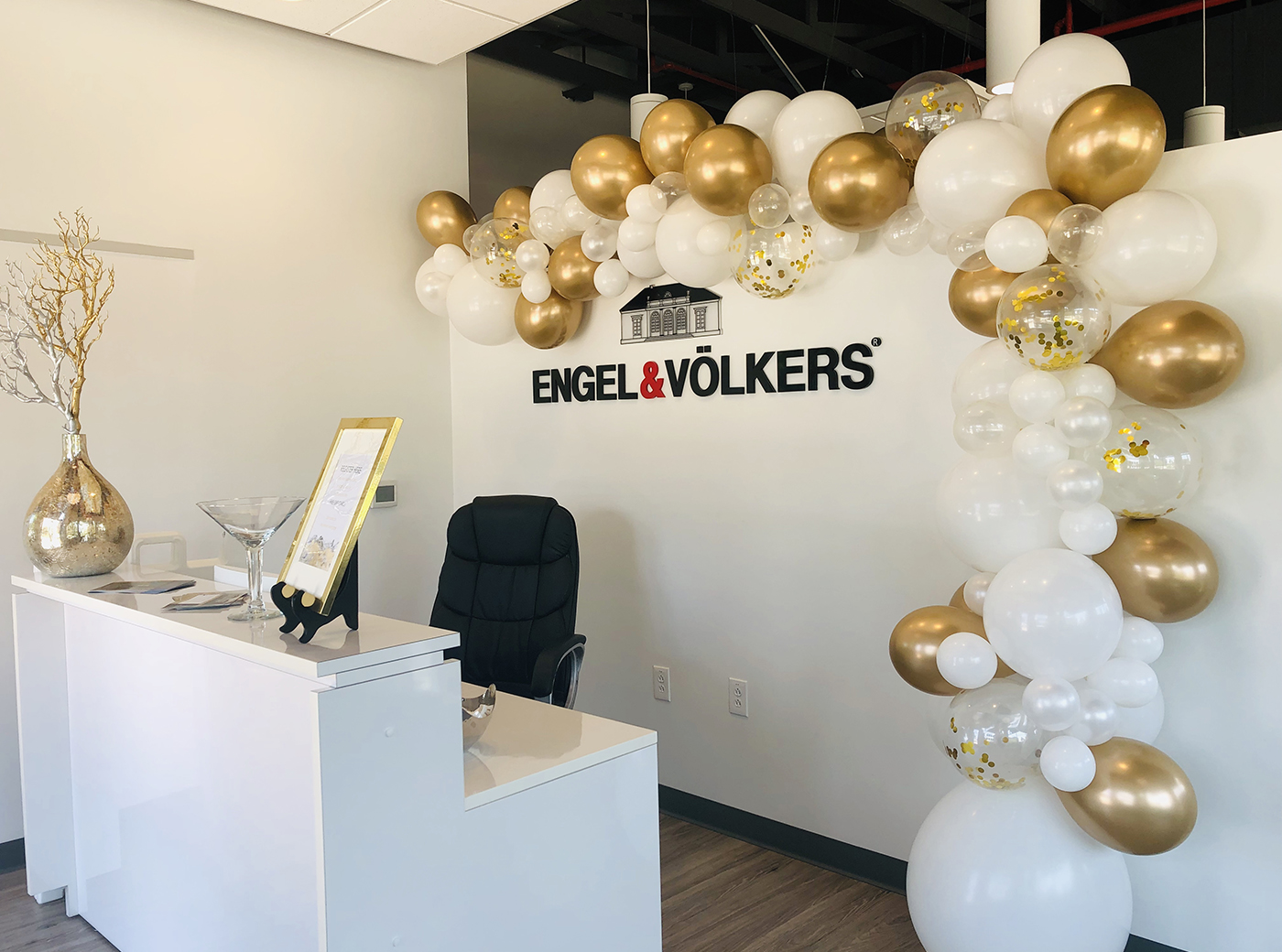 The Landing at Lakeway Realtor Launch White Party Decor Photo